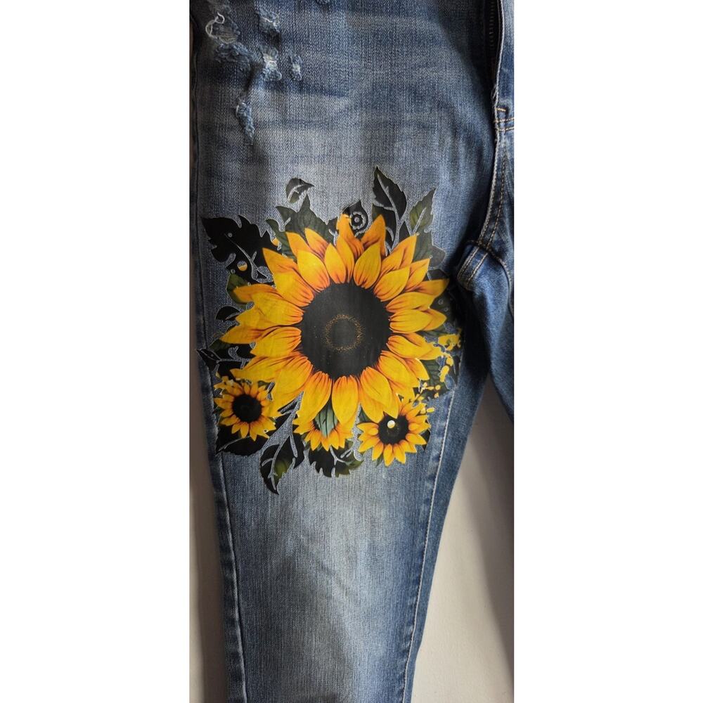 High Rise Skinny Blue Jeans Sunflower Themed. Sexy Romantic Cottagecore 12 - Picture 6 of 12